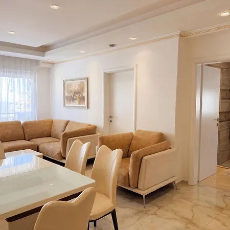 Beachfront & Sea View 111 Appartamento *